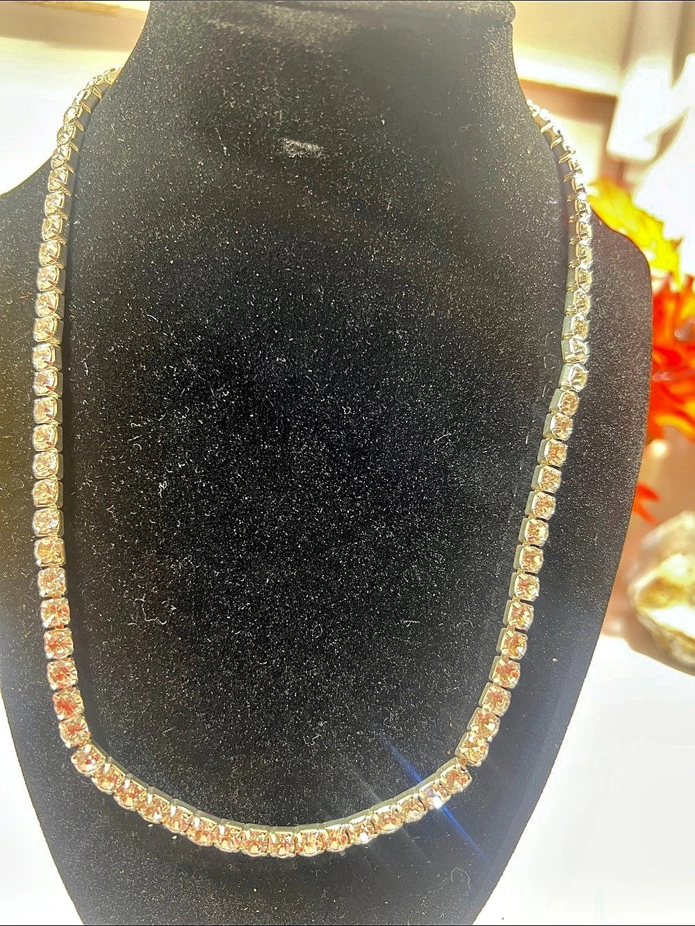 Rhinestone Tennis Necklace in Silver Like New